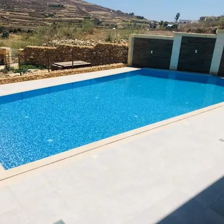 Superb With Pool & Spectacular Views * Xagħra